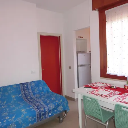 Apartamento Nice Flat For 6 Guests In Bibione Pineda *