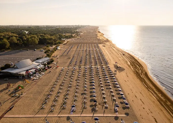 Flat For 6 Guests In Pineda