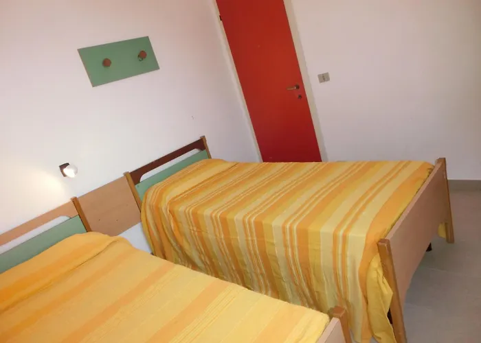 Flat For 6 Guests In Pineda Appartamento Bibione