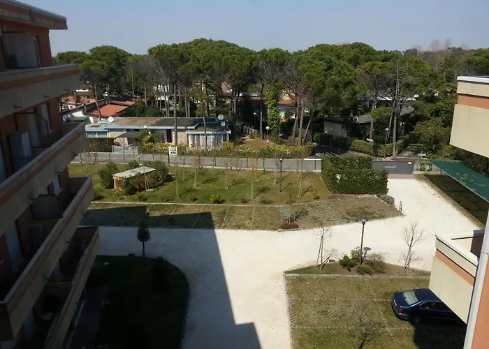 Flat For 6 Guests In Pineda Appartamento